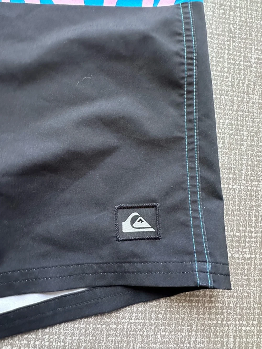 Quiksilver Men’s Size 32 SurfSilk Board Shorts Pink‎ Blue Zebra Swim Trunks